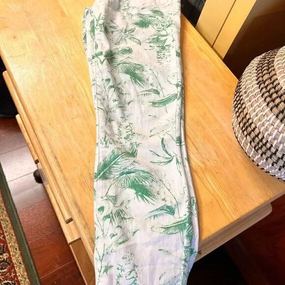 EUC Lucky Brand Green & White Low Rise Crop Lolita Capris Size 2/26 #YT10 - Picture 8 of 9